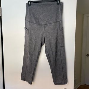 Amposh maternity capri leggings